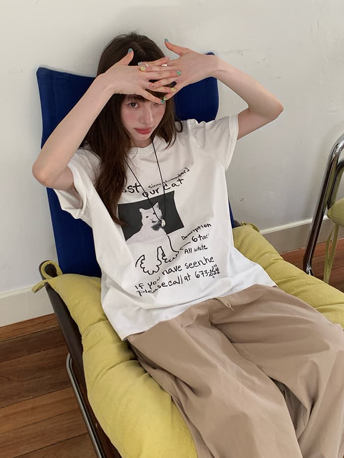 ネコプリント ラウンドネック ゆったりTシャツ LUMIYUMI