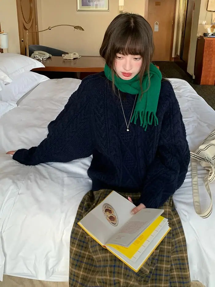 ケーブル編み クルーネック 厚手セーター LUMIYUMI