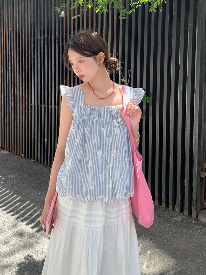 刺繍ストライプ スクエアネック フリルブラウス LUMIYUMI