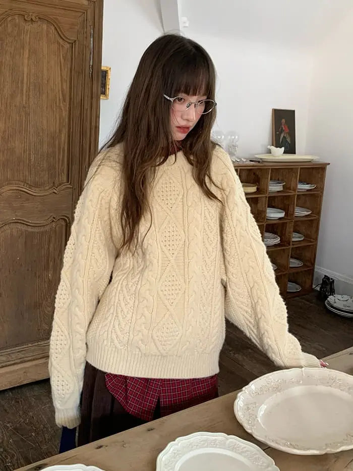 ケーブル編み クルーネック 厚手セーター LUMIYUMI