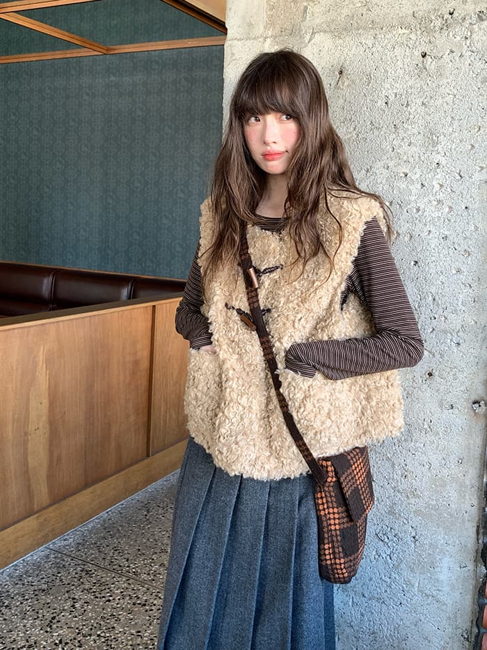 レトロ ループファー ダッフルベスト LUMIYUMI