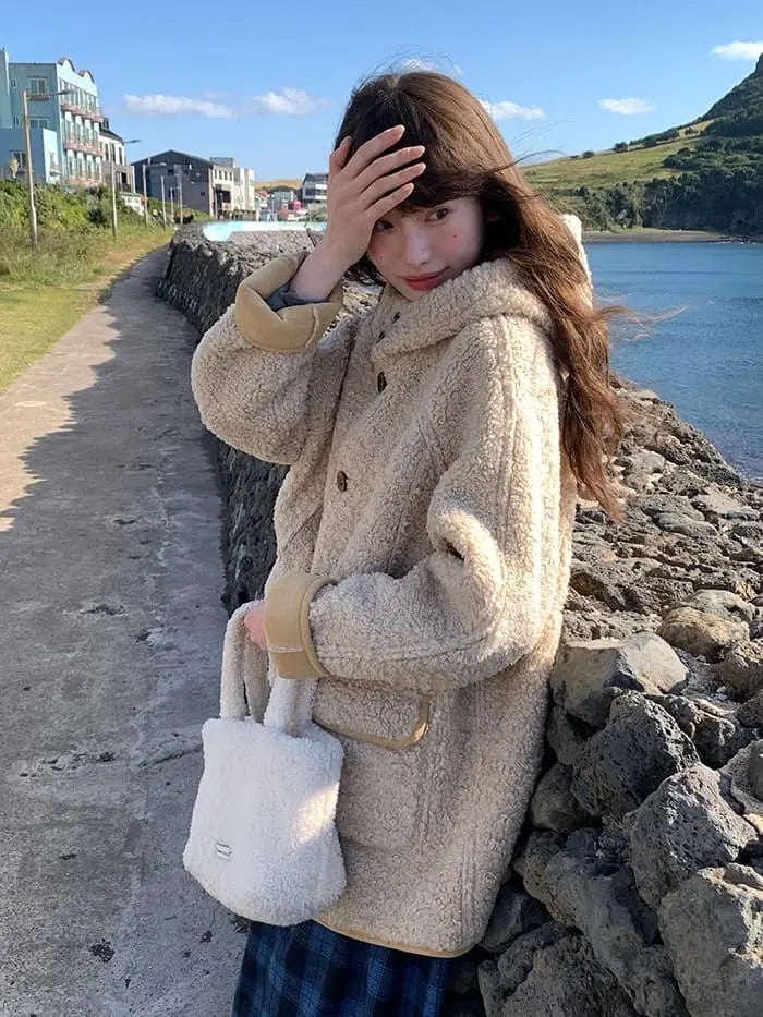 リバーシブル フード付き ボアブルゾン LUMIYUMI