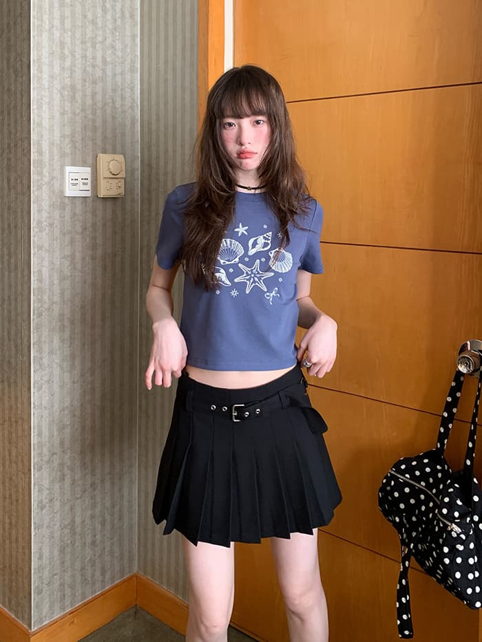 貝殻プリント ショート丈 Tシャツ LUMIYUMI