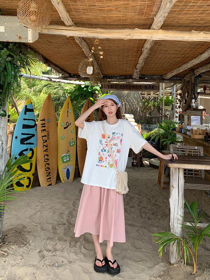 グラフィティプリント Oversize Tシャツ - LUMIYUMI