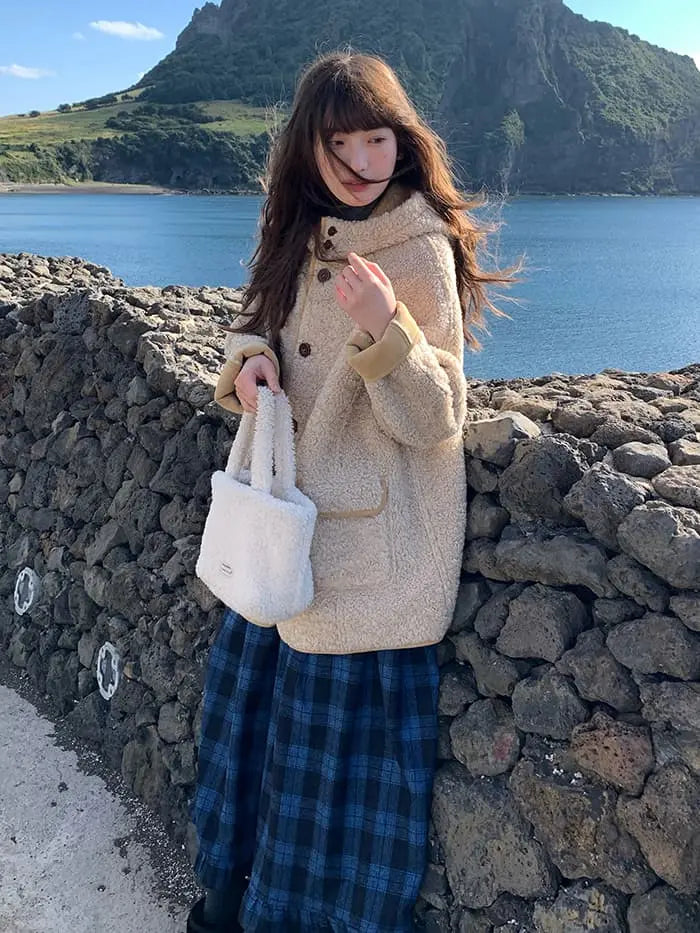 リバーシブル フード付き ボアブルゾン LUMIYUMI