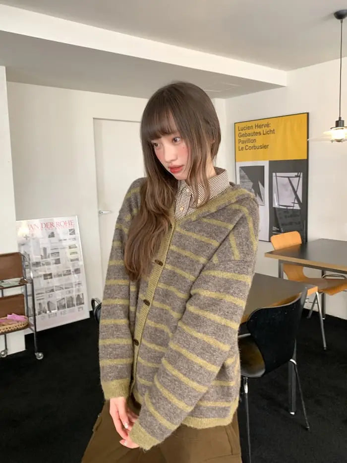 ゆったり フード付き ボーダー ニットカーディガン LUMIYUMI