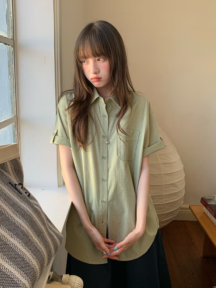 折り返し袖 チェック ゆったり 半袖シャツ LUMIYUMI