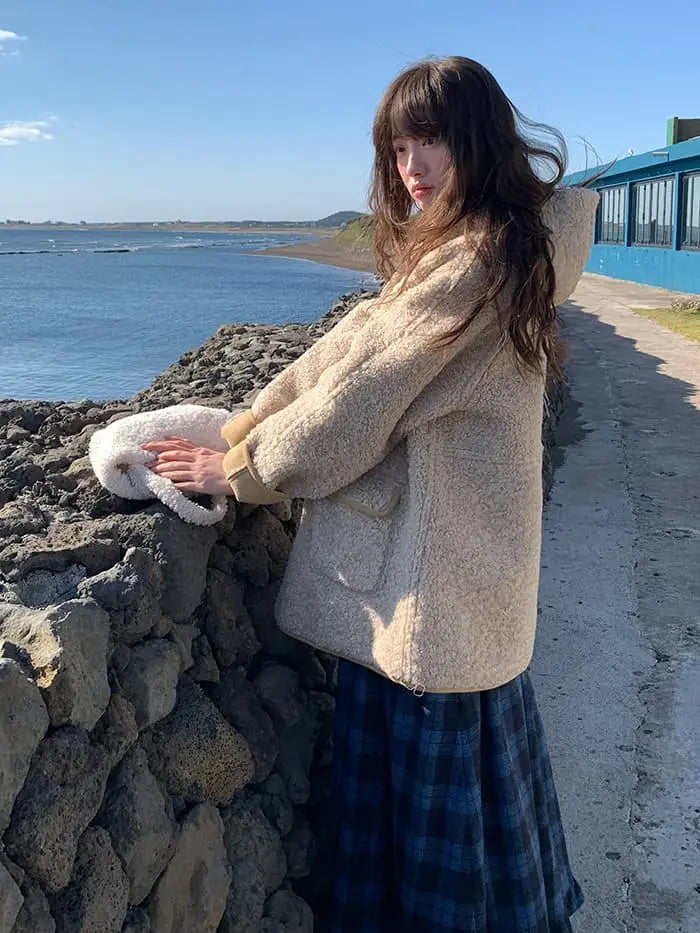 リバーシブル フード付き ボアブルゾン LUMIYUMI