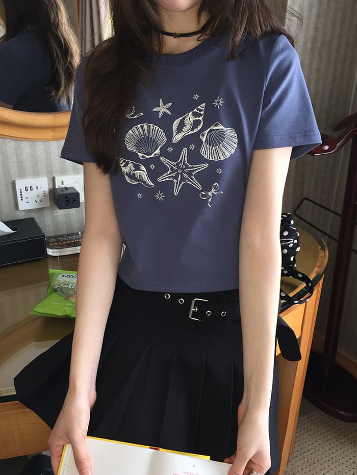 貝殻プリント ショート丈 Tシャツ LUMIYUMI