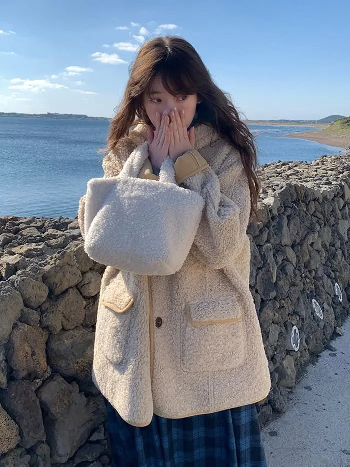 リバーシブル フード付き ボアブルゾン LUMIYUMI