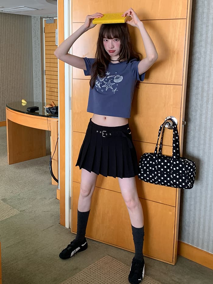 貝殻プリント ショート丈 Tシャツ LUMIYUMI
