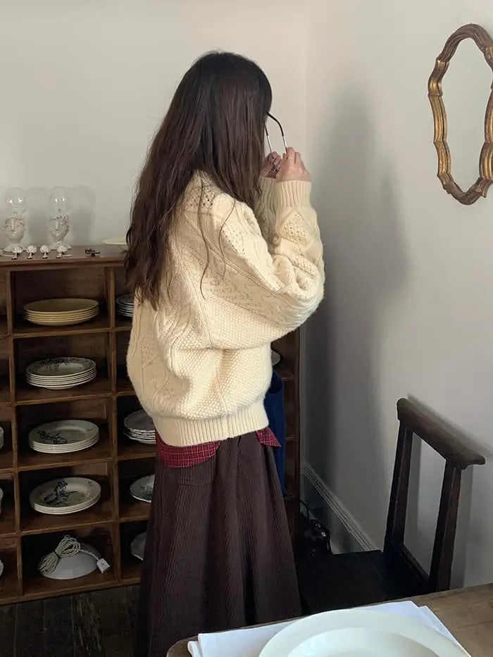 ケーブル編み クルーネック 厚手セーター LUMIYUMI