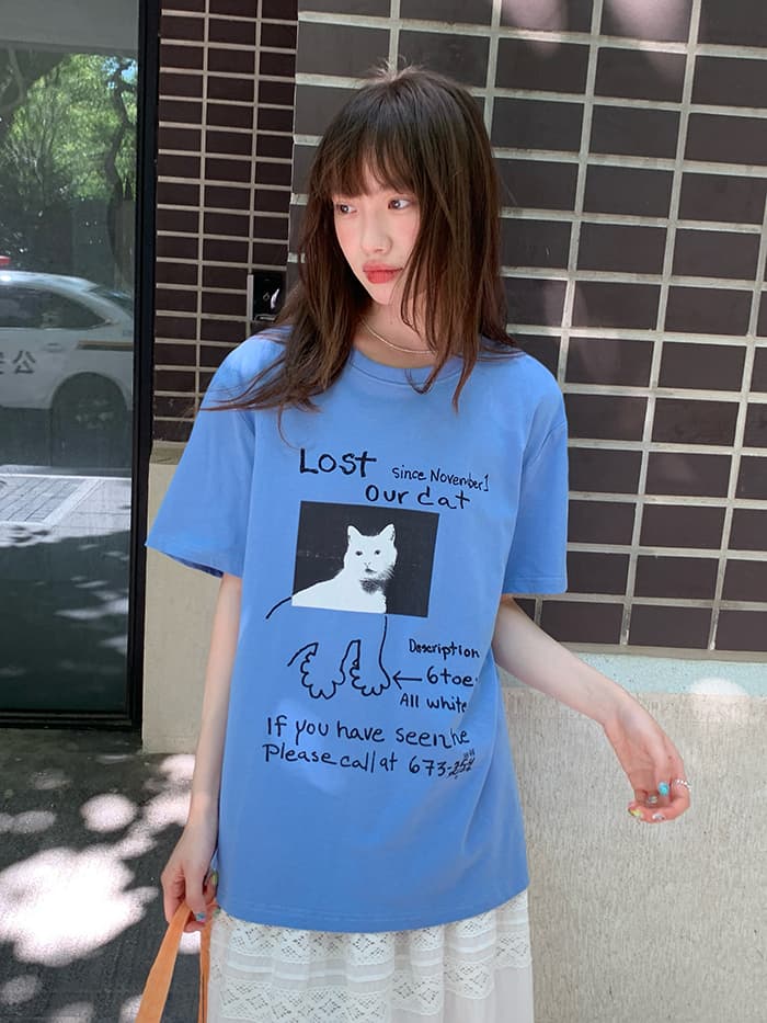 ネコプリント ラウンドネック ゆったりTシャツ LUMIYUMI