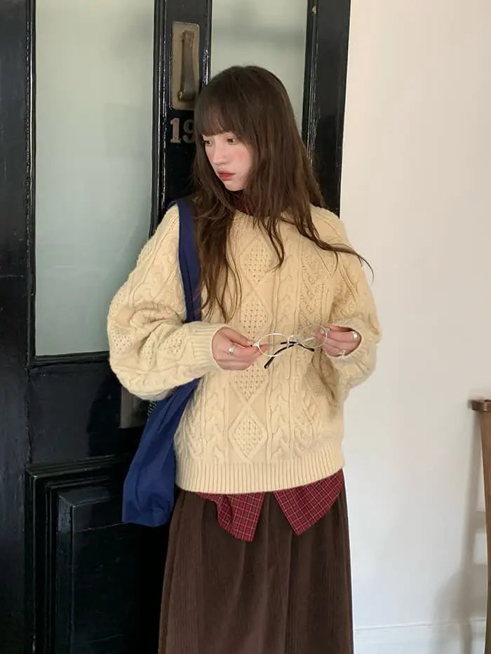 ケーブル編み クルーネック 厚手セーター LUMIYUMI