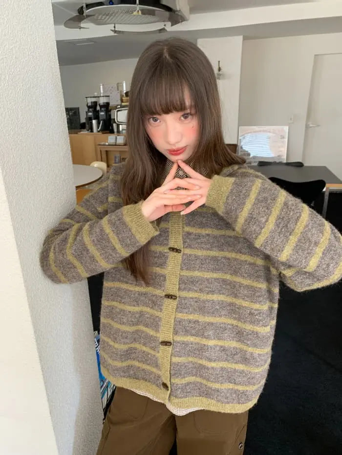 ゆったり フード付き ボーダー ニットカーディガン LUMIYUMI