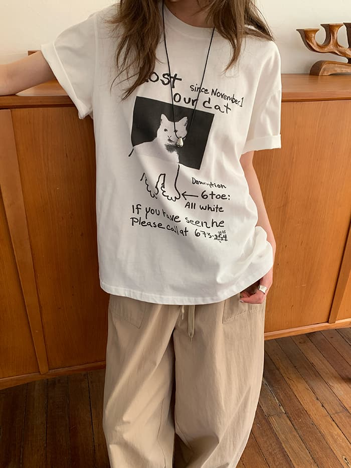ネコプリント ラウンドネック ゆったりTシャツ LUMIYUMI