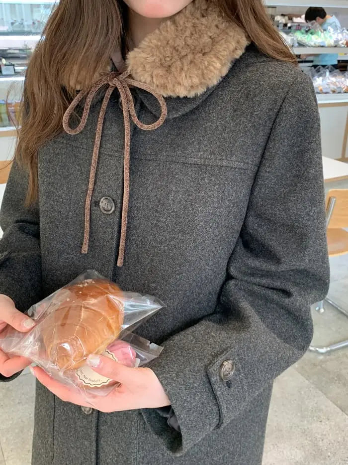 レトロ ガーリー ファー襟付き コート LUMIYUMI