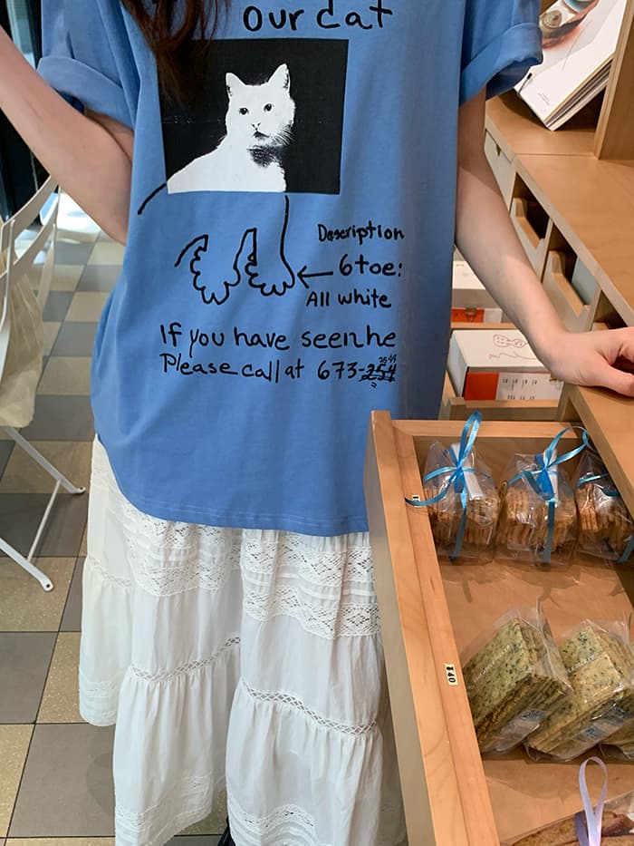 ネコプリント ラウンドネック ゆったりTシャツ LUMIYUMI