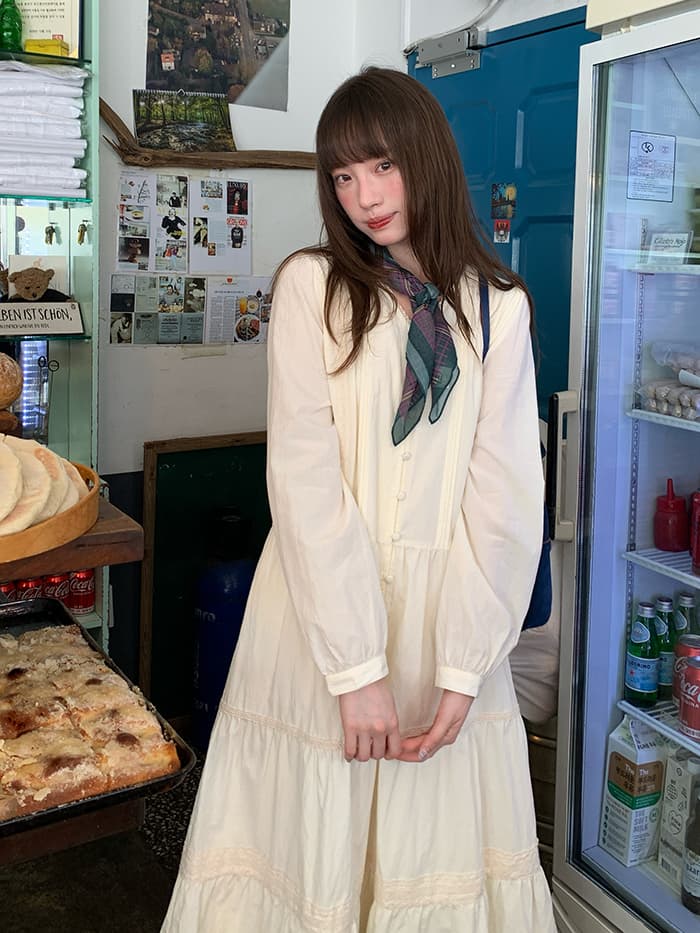 ガーリー Vネック ボタン ワンピース LUMIYUMI