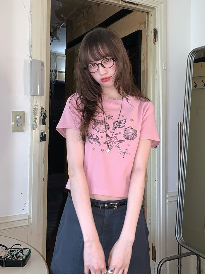 貝殻プリント ショート丈 Tシャツ LUMIYUMI