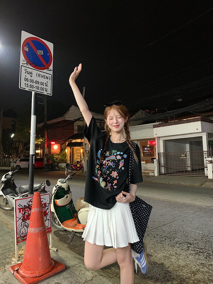 グラフィティプリント Oversize Tシャツ - LUMIYUMI