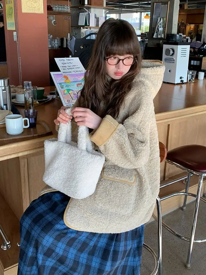 リバーシブル フード付き ボアブルゾン LUMIYUMI