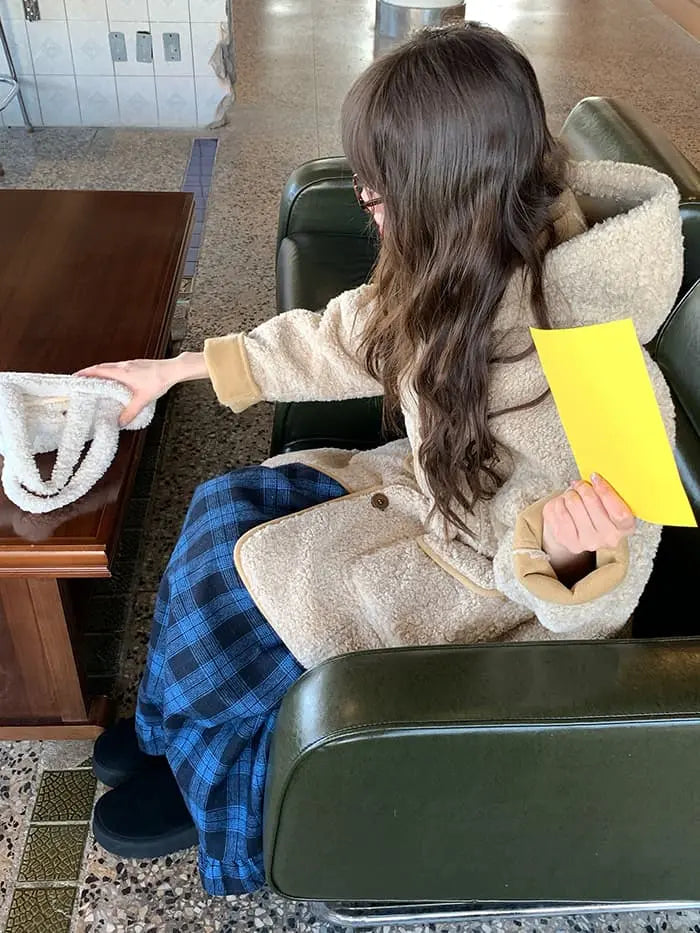 リバーシブル フード付き ボアブルゾン LUMIYUMI