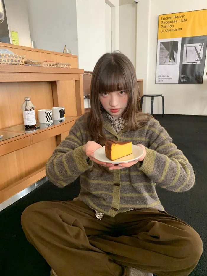 ゆったり フード付き ボーダー ニットカーディガン LUMIYUMI