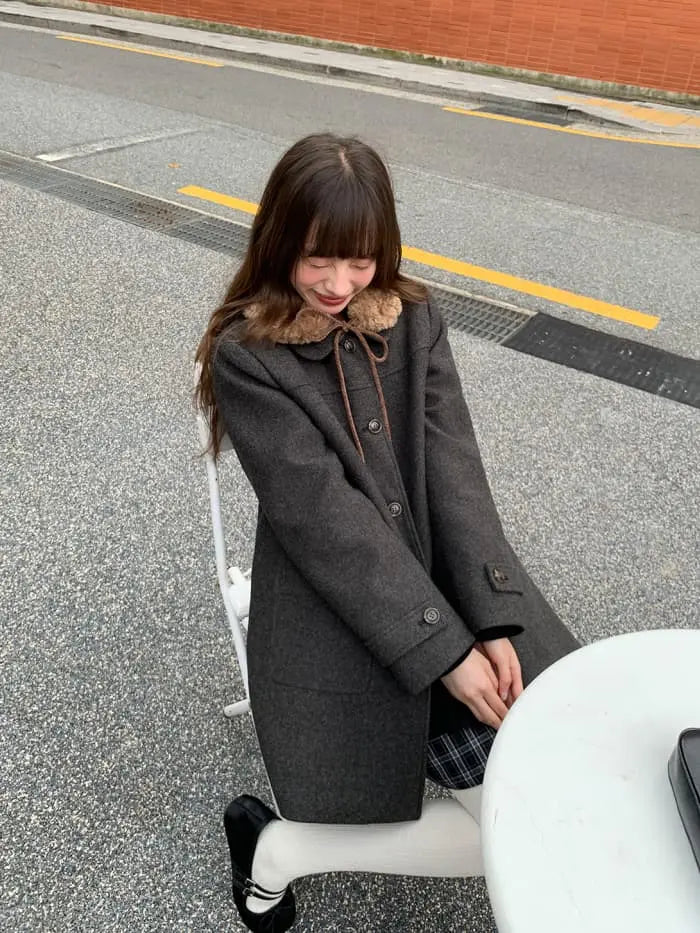 レトロ ガーリー ファー襟付き コート LUMIYUMI